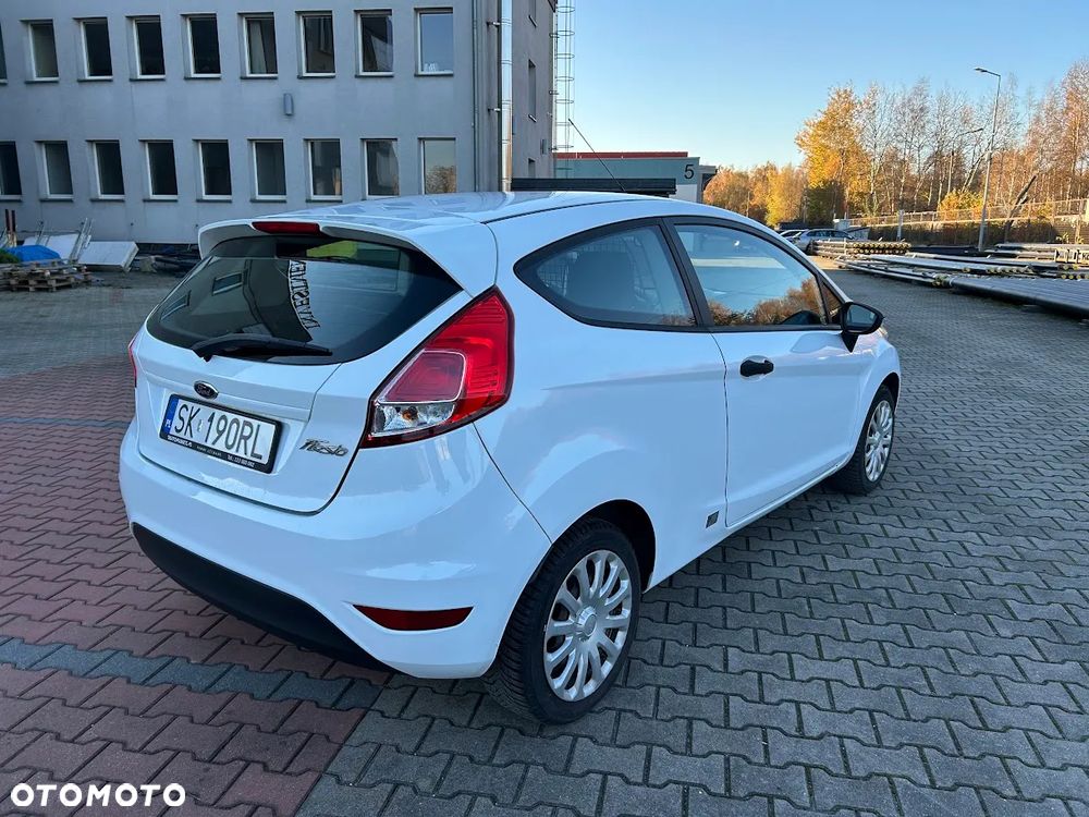 Ford FIESTA - 11
