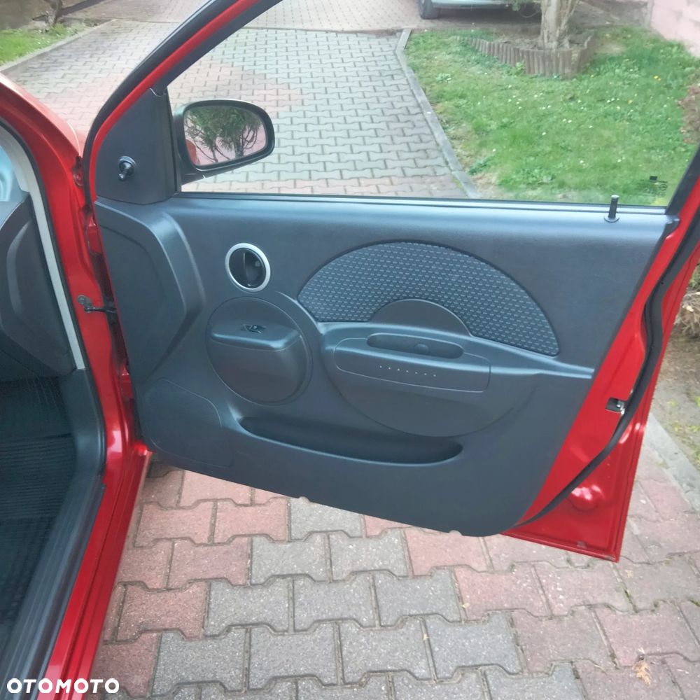 Chevrolet Kalos - 17