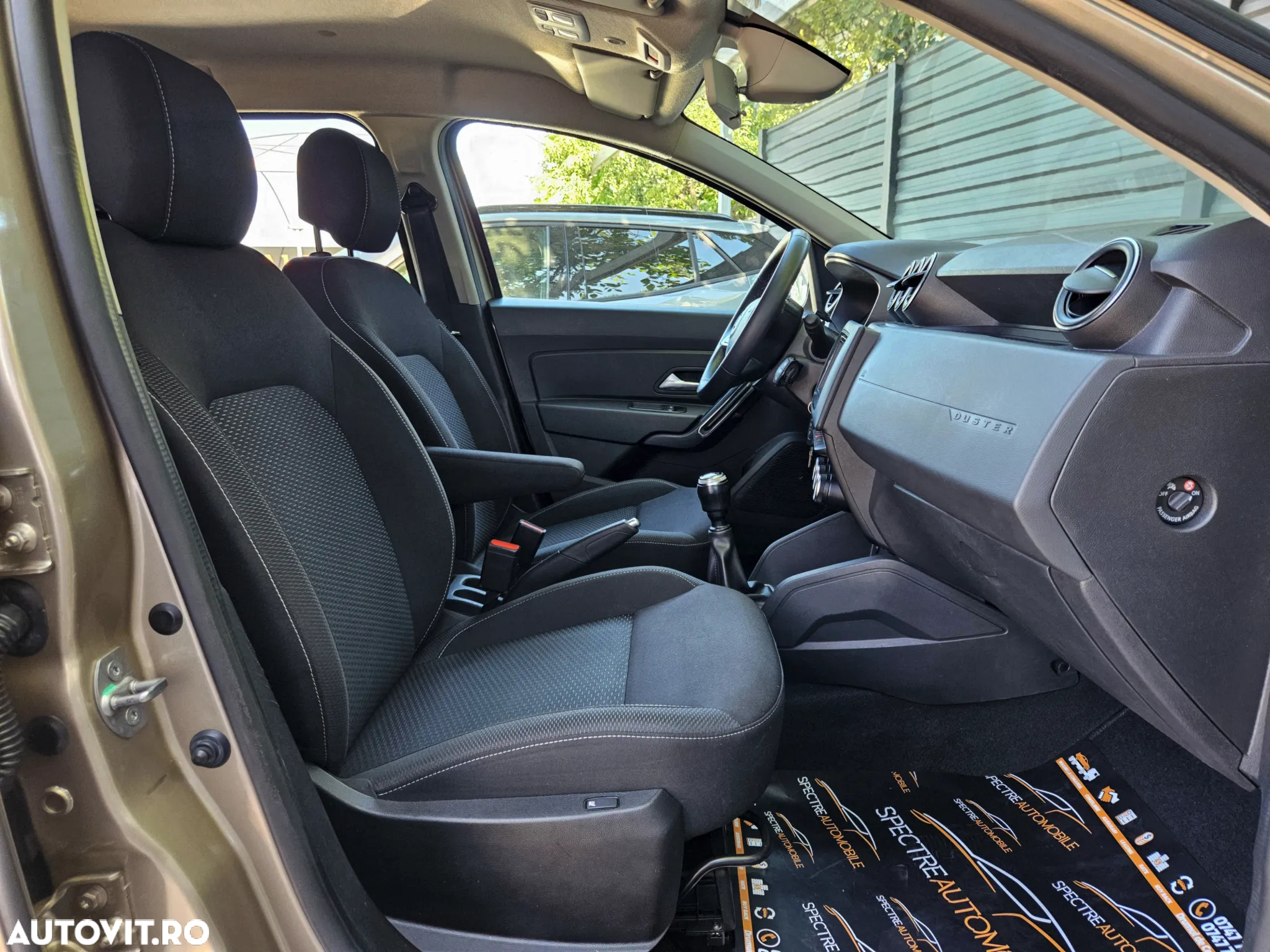 Dacia Duster 1.6 4x2 Laureate - 13
