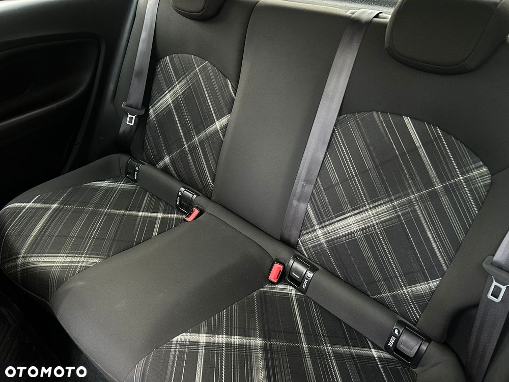 Opel Corsa 1.4 Turbo (ecoFLEX) Start/Stop Edition - 17