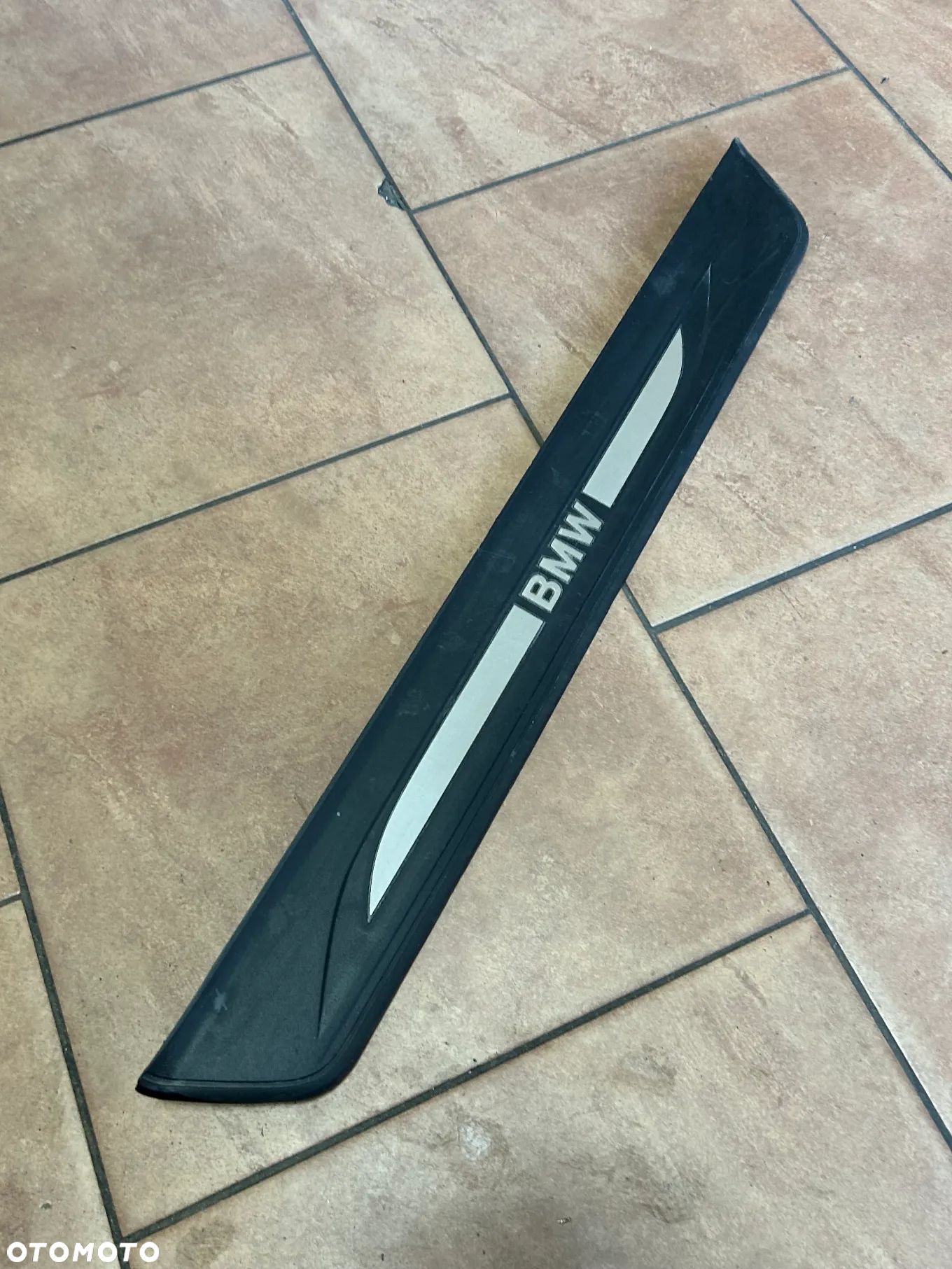 LISTWA NAKŁADKA PROGOWA LEWA PRZEDNIA BMW 5 F10 7203607 - 1