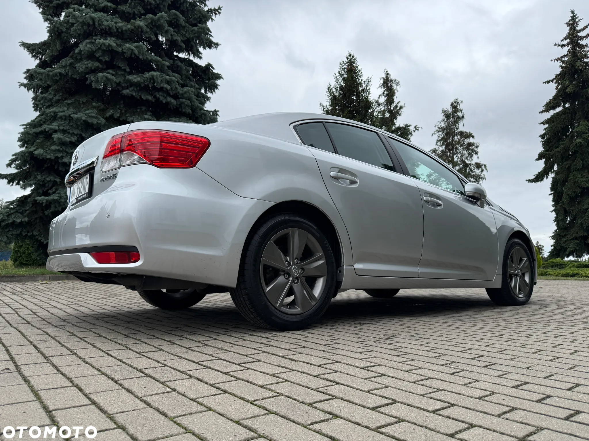 Toyota Avensis 2.0 Prestige - 12