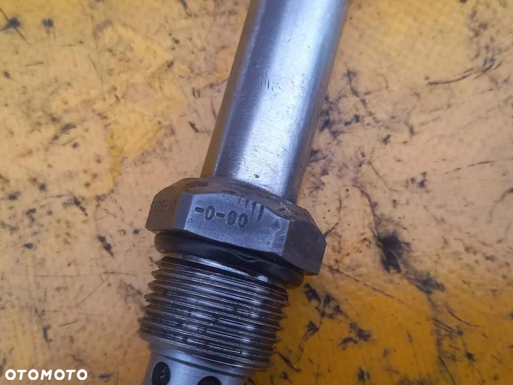 Elektrozawór blokady tylnego dyferencjału New Holland 6640 - 6