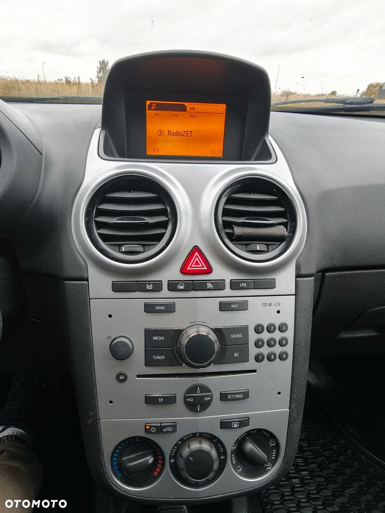 Opel Corsa - 10
