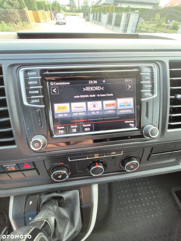 Volkswagen T6 2.0TDI 2020r 150Koni DSG Long Kamera ACC Navi Super stan - 24