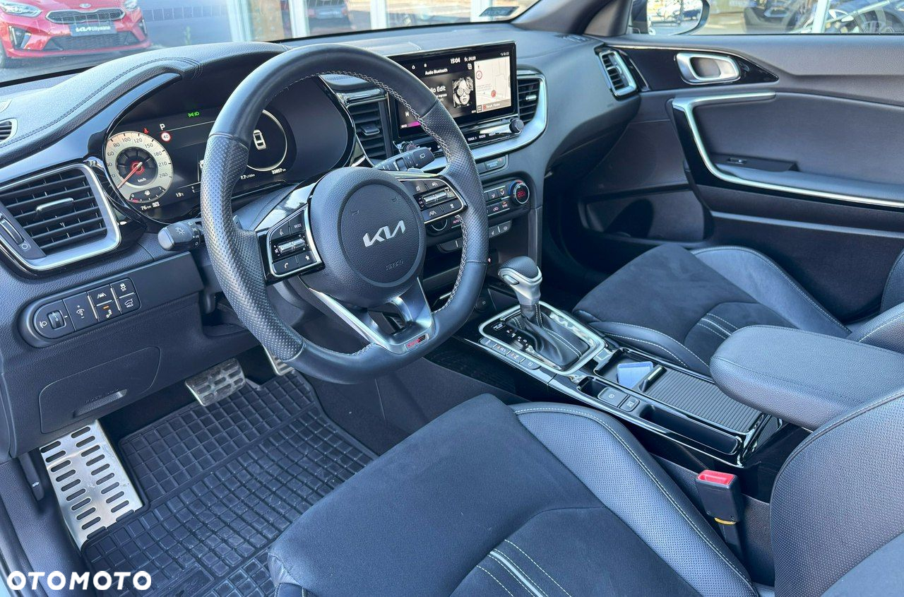 Kia ProCeed - 10
