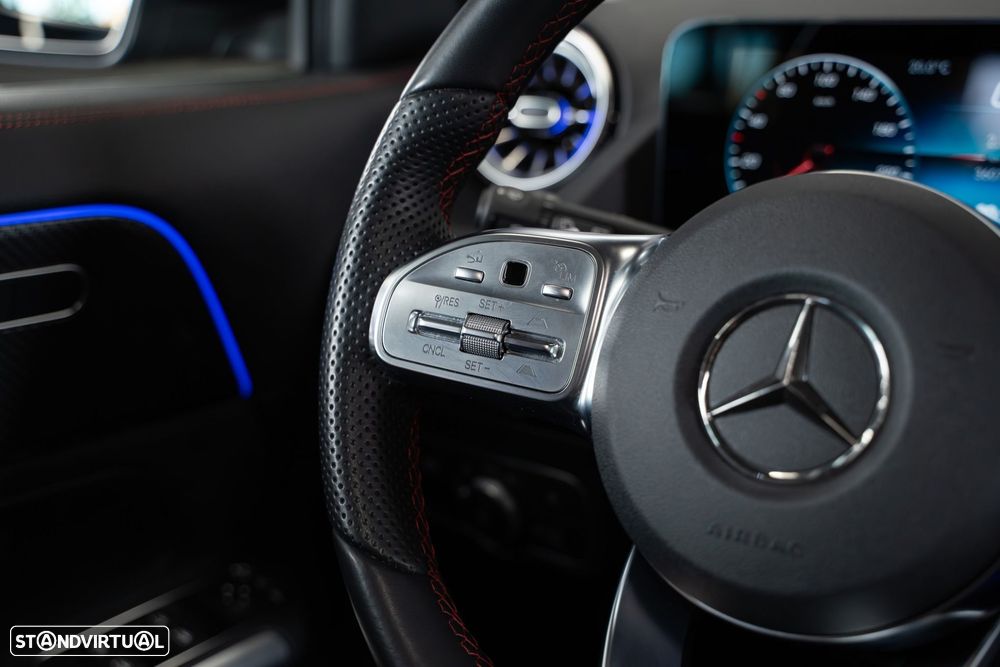 Mercedes-Benz GLA 250 e 8G-DCT AMG Line - 19