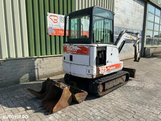 Bobcat 325 - 7