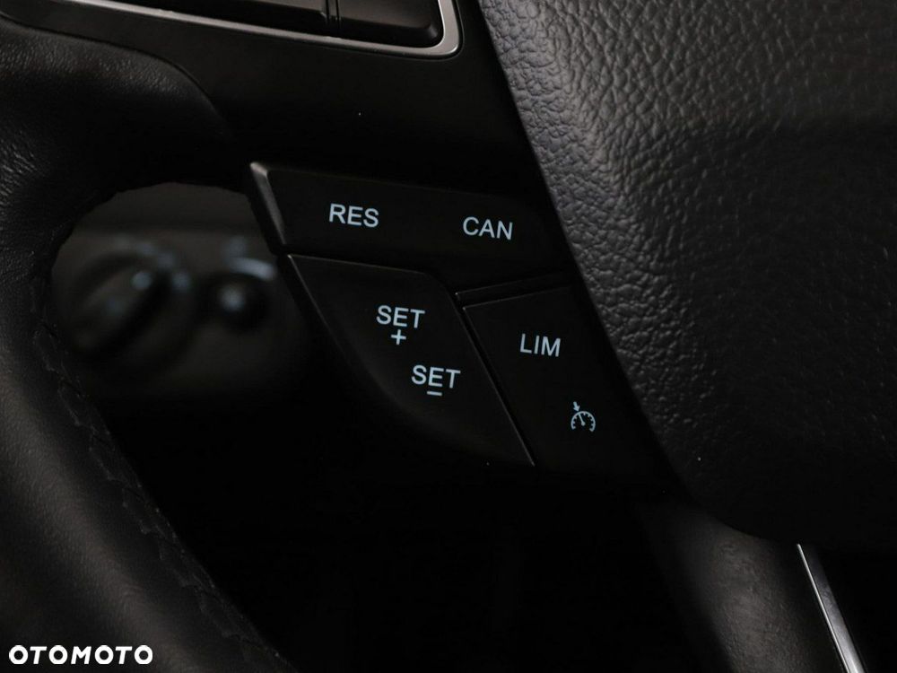 Ford Kuga 1.5 EcoBoost 2x4 Trend - 31