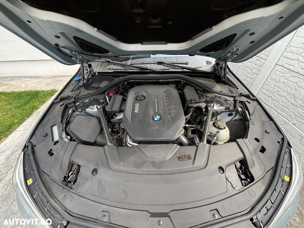 BMW Seria 7 740d xDrive - 28