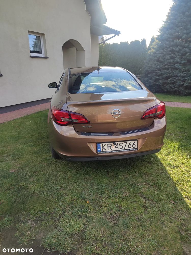 Opel Astra 1.6 Active EU6 - 11
