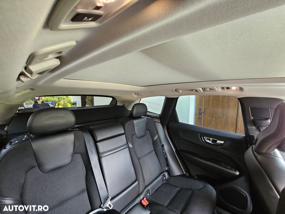 Volvo XC 60 T8 Twin Engine AWD Inscription - 28