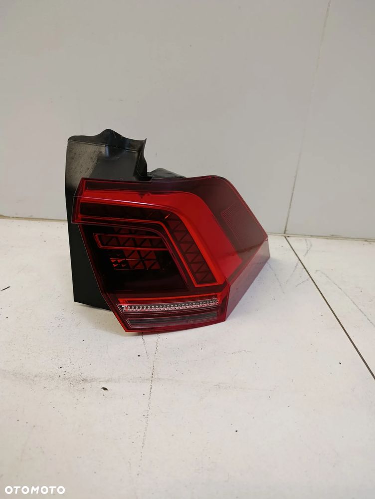 Lampa prawa tył tylna full led Volkswagen Tiguan II 2 5NA - 1