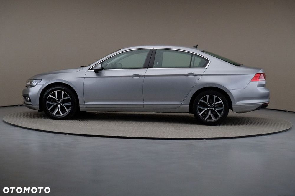 Volkswagen Passat 2.0 TSI Business DSG - 4