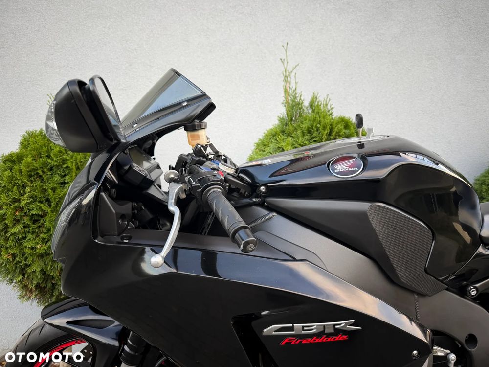 Honda CBR - 38