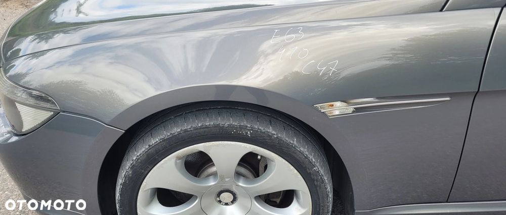 BŁOTNIK LEWY PRZÓD PRZEDNI BMW E63 E64 440 STRATUSGRAU METALIC