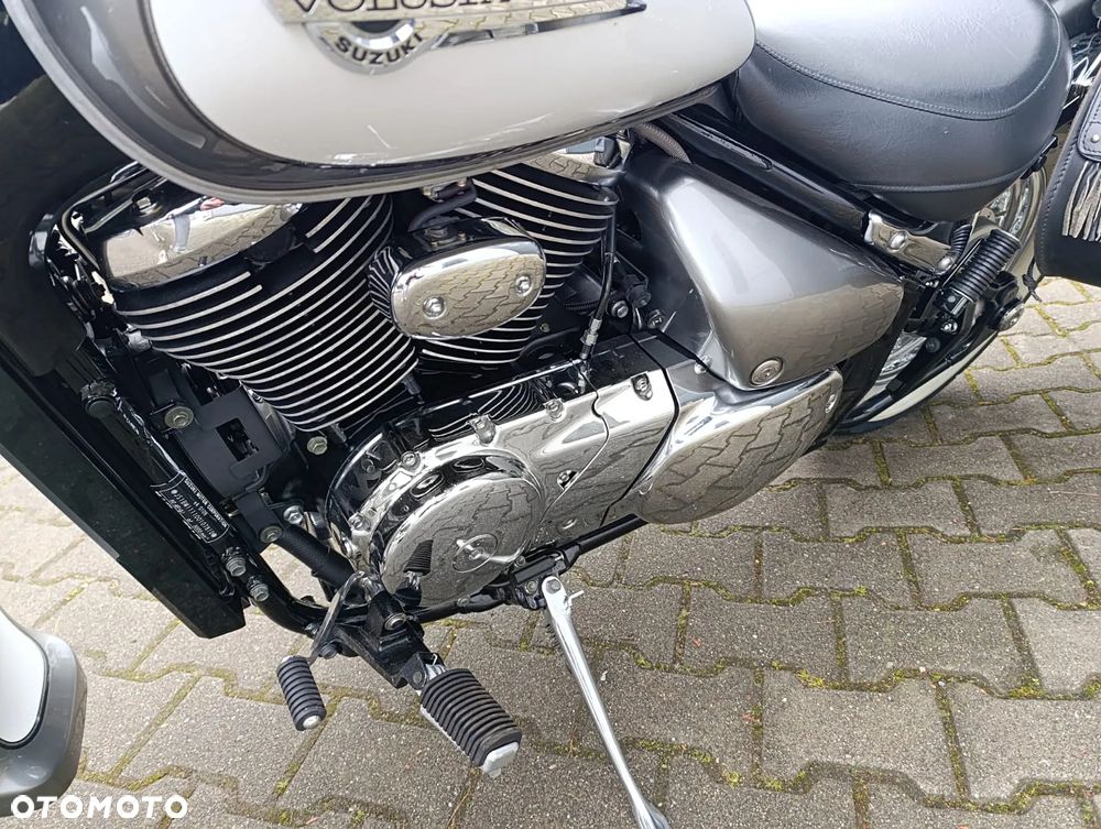 Suzuki VL 800 Volusia - 9