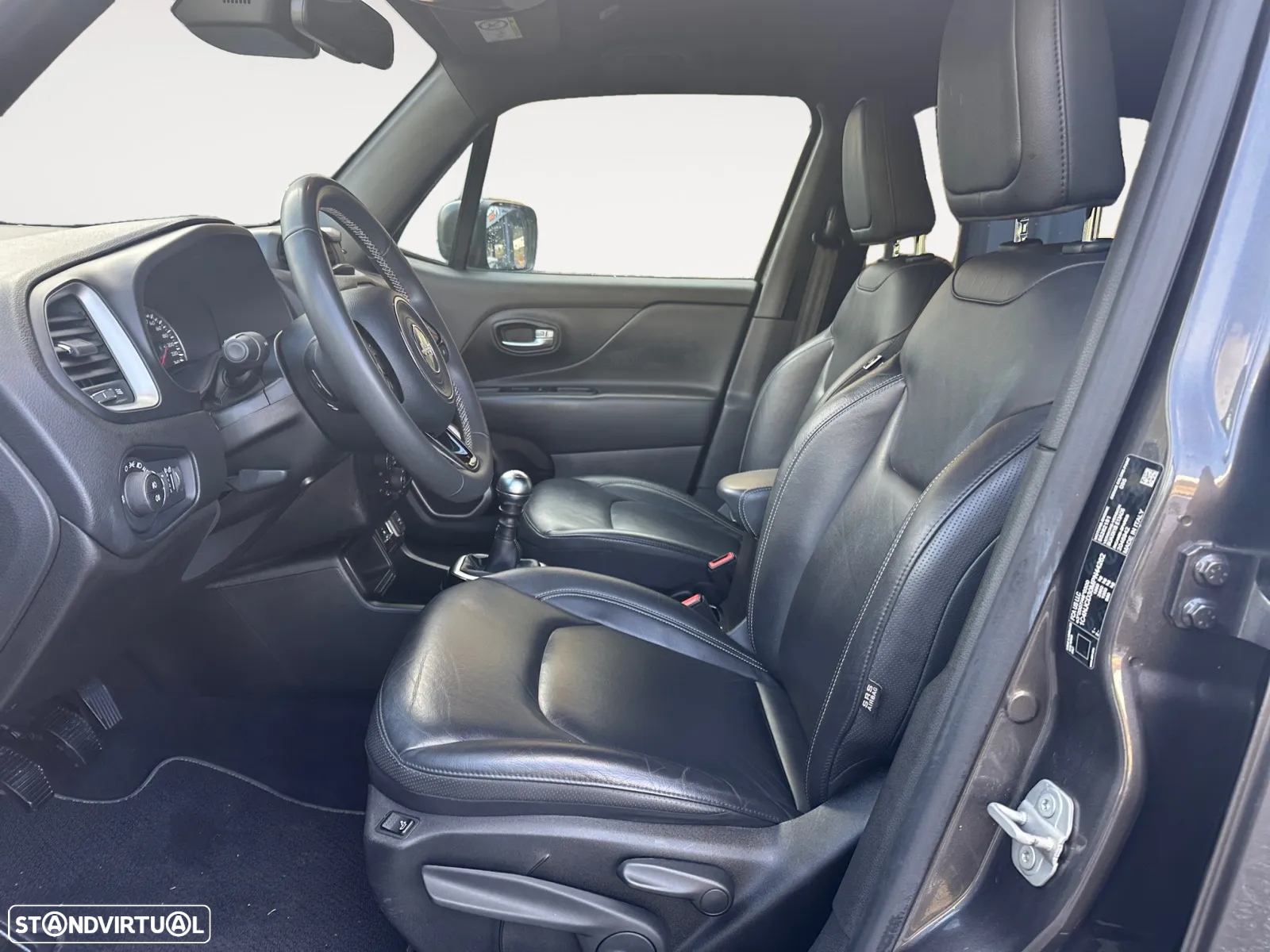 Jeep Renegade 1.0 T 80º Aniversário - 10