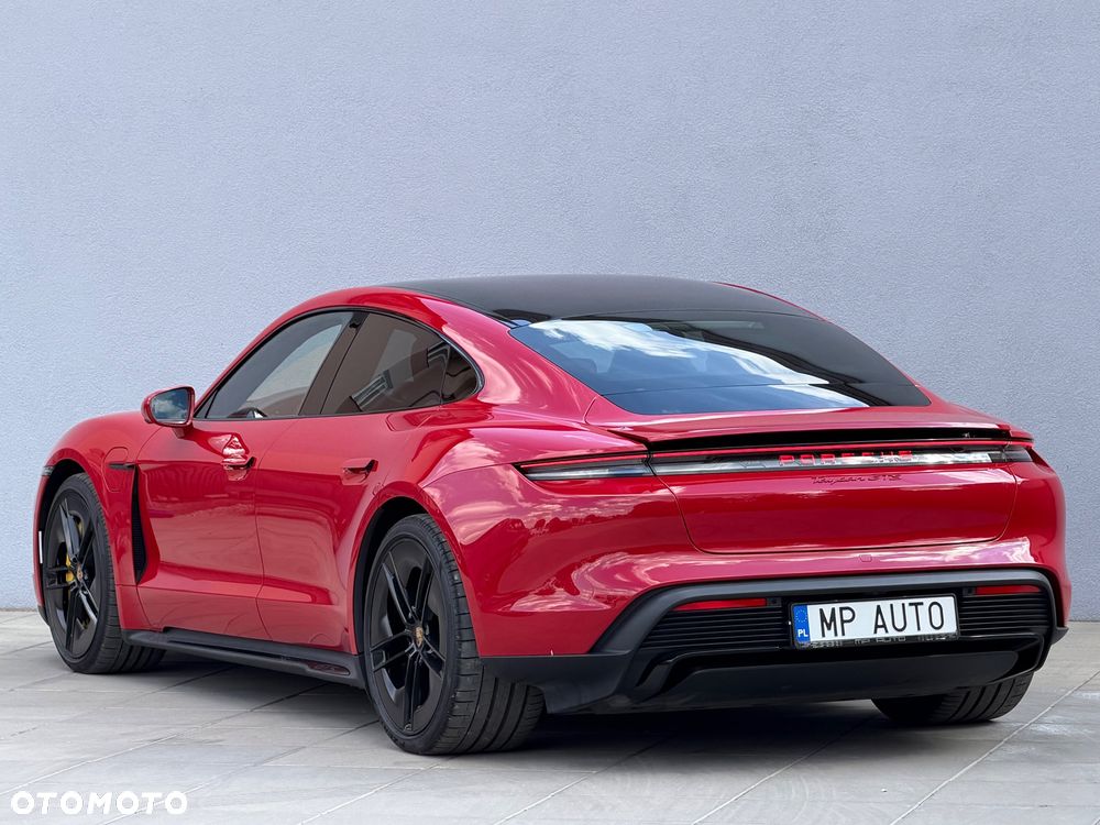 Porsche Taycan - 4