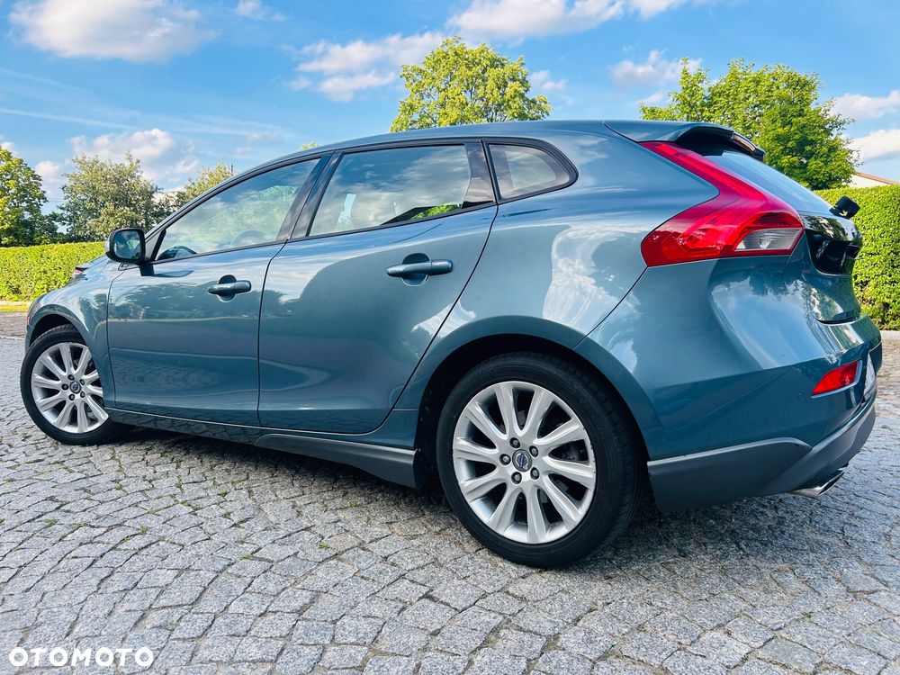 Volvo V40 D2 Kinetic - 13