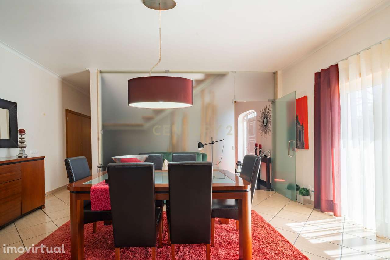 Excelente Moradia T4 com 4 Suites e Vista Panorâmica - Grande imagem: 4/45