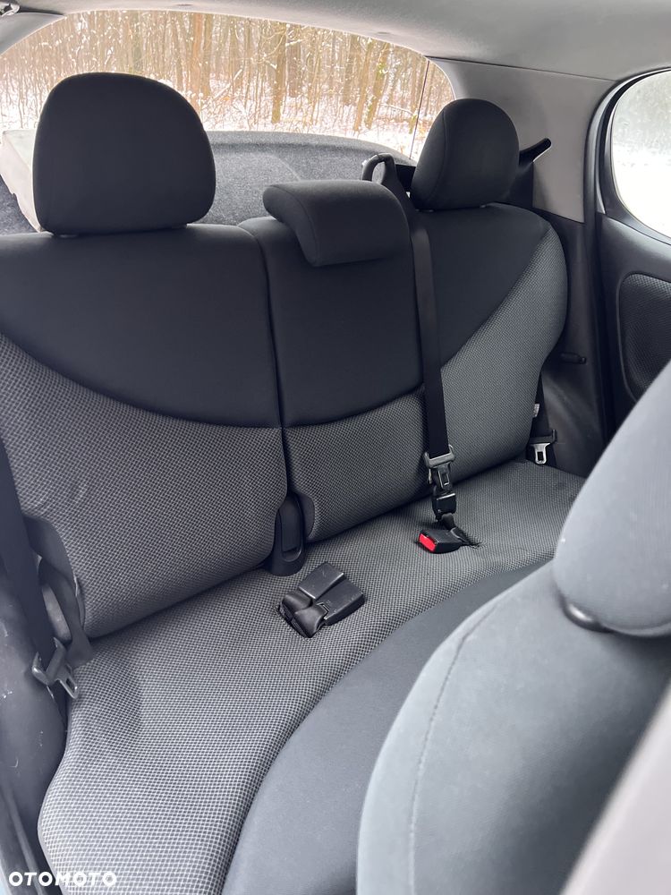 Toyota Yaris 1.3 Terra - 13