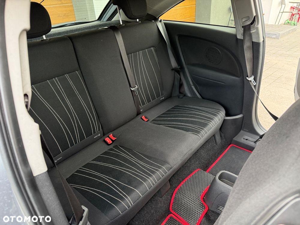 Opel Corsa 1.2 16V 111 - 9