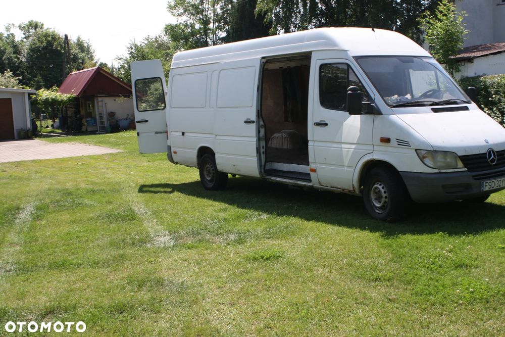 Mercedes-Benz Sprinter - 17