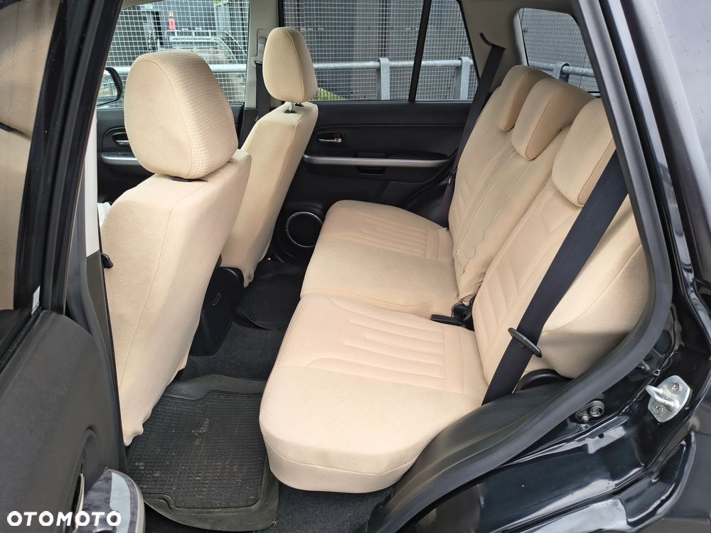 Suzuki Grand Vitara - 10