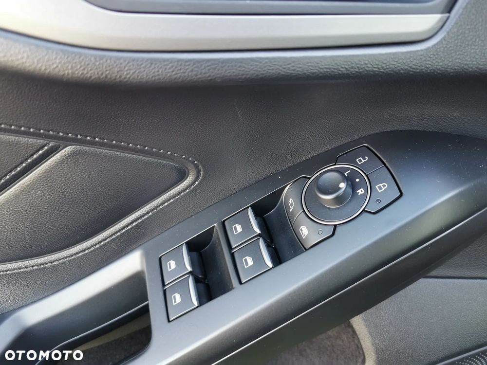 Ford Focus 1.5 EcoBlue Start-Stopp-System TITANIUM STYLE - 17