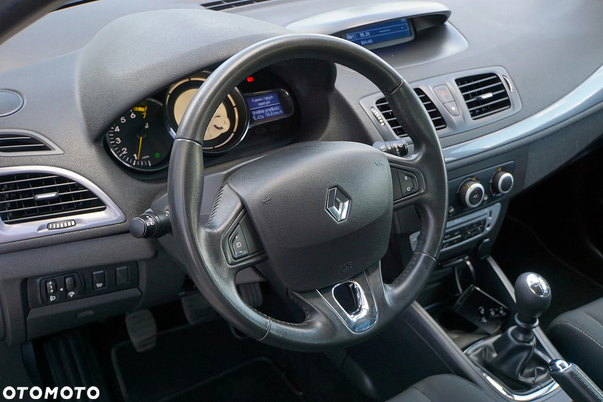 Renault Megane 1.6 16V 110 LIMITED - 29