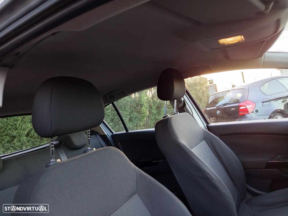 Opel Corsa 1.2 Enjoy FlexFuel - 24