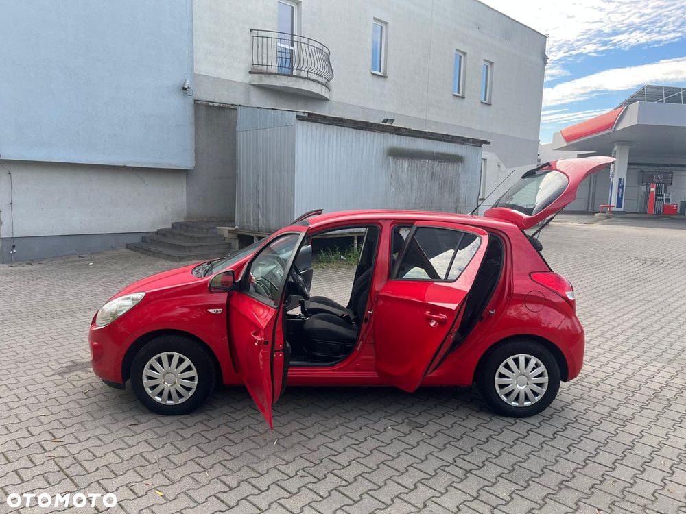 Hyundai i20 - 16
