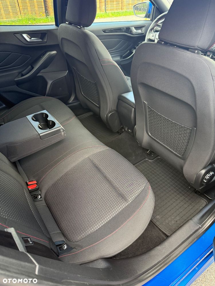 Ford Focus - 22