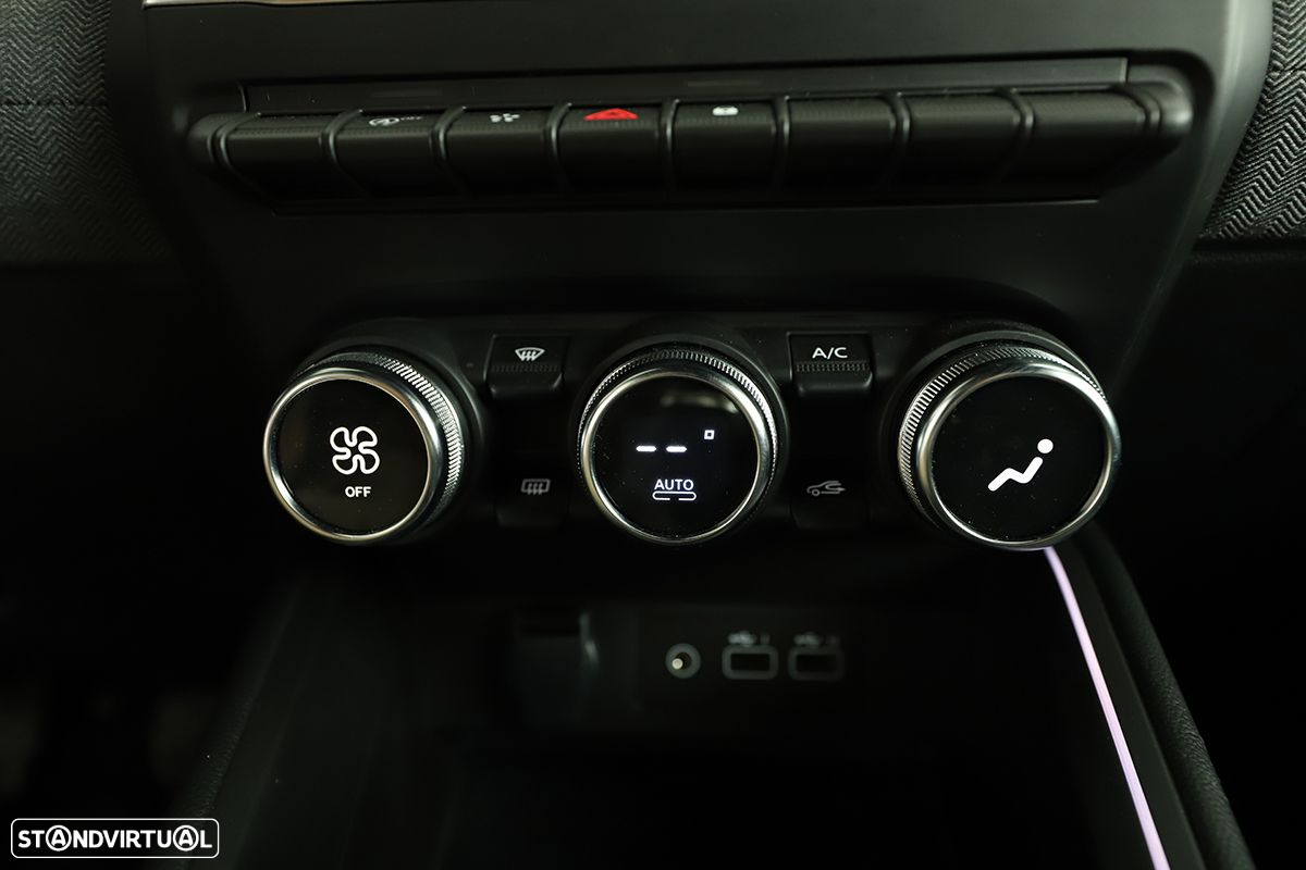 Renault Clio 1.0 TCe Techno - 8