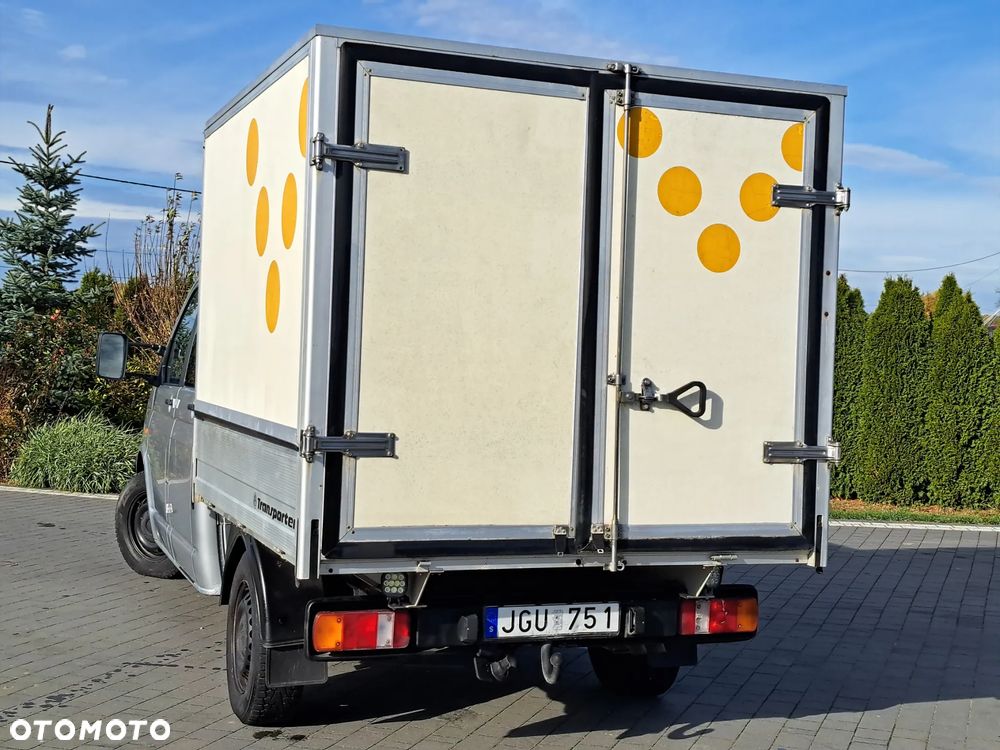 Volkswagen Transporter - 7