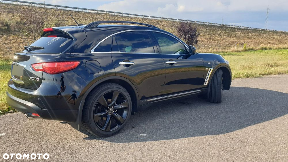 Infiniti QX70 3.7 AWD S Premium - 4