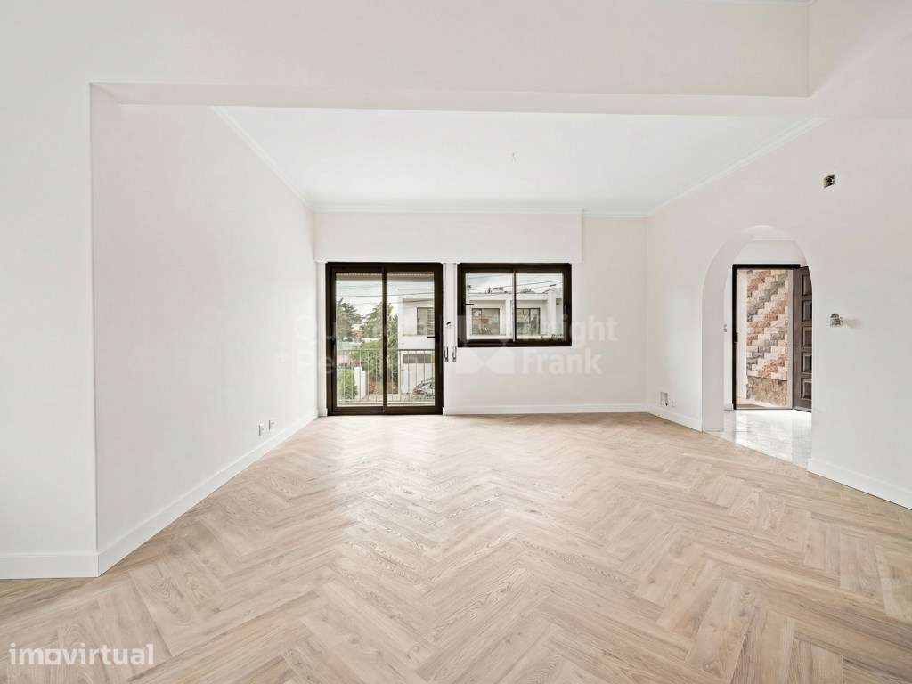 Moradia T4 totalmente renovada com Jardim na Marisol, Corroios - Grande imagem: 4/24