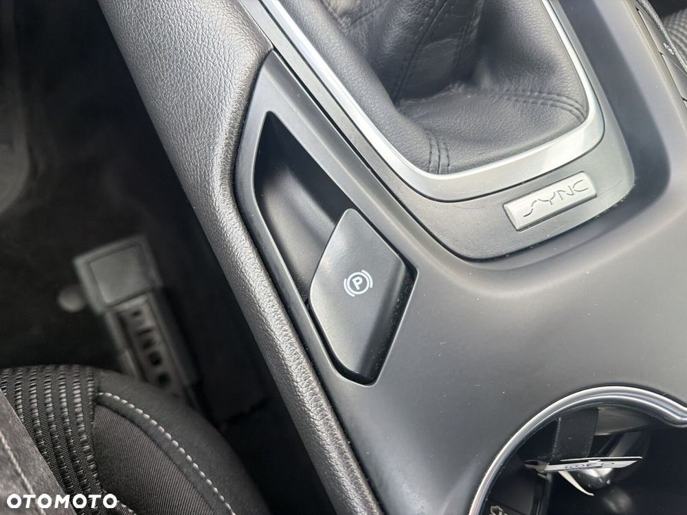 Ford Mondeo - 25