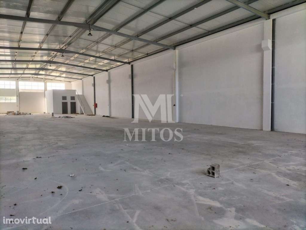 Armazém industrial para venda em Fragoso - Grande imagem: 2/11