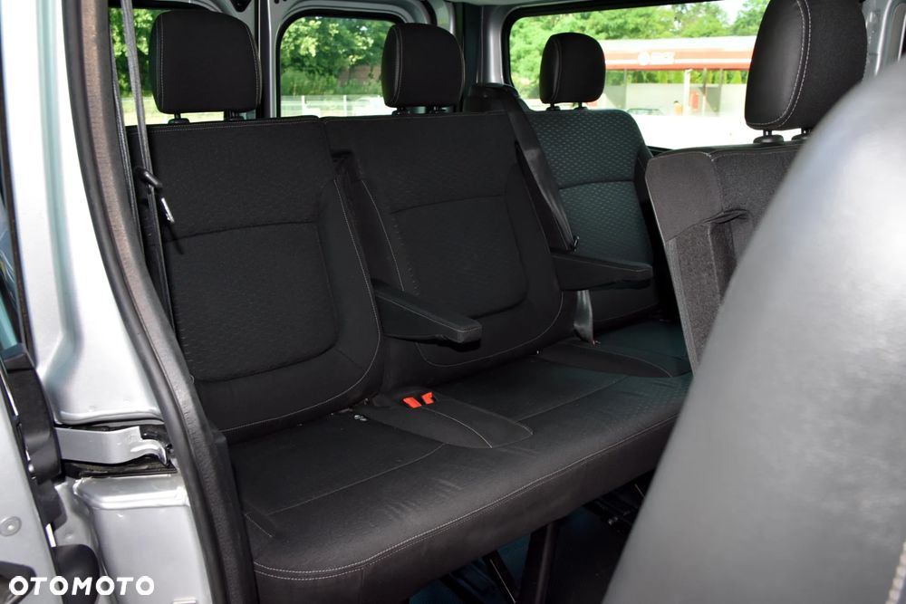 Opel Vivaro L2H1 2.9t Sport - 17