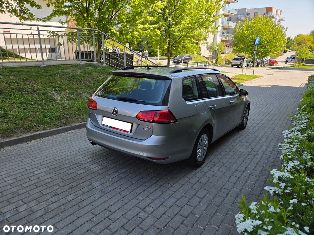 Volkswagen Golf 1.6 TDI BlueMot Trendline - 4