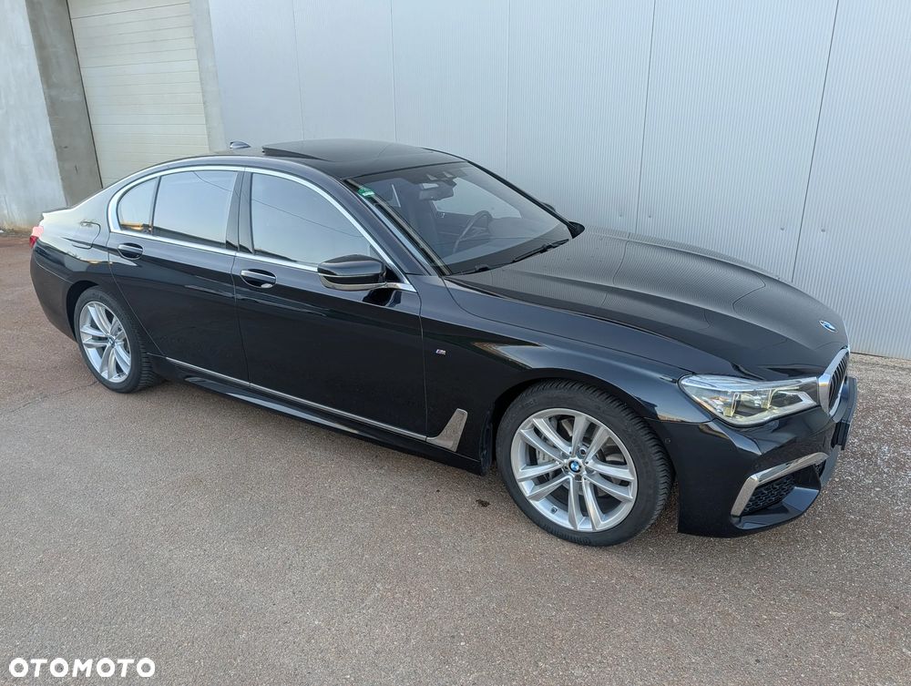 BMW Seria 7 - 8