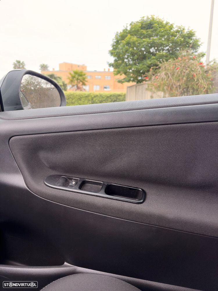 Peugeot 207 CC 1.6 HDi FAP - 18