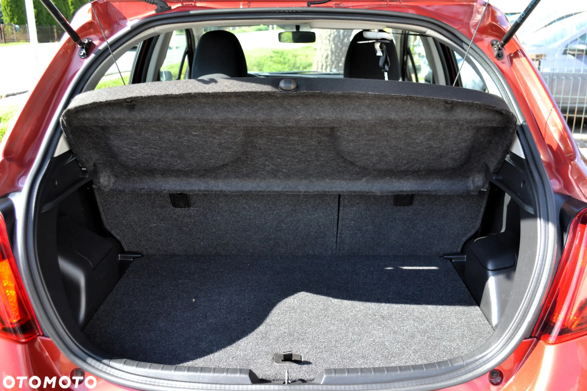 Toyota Yaris 1.33 Prestige - 12