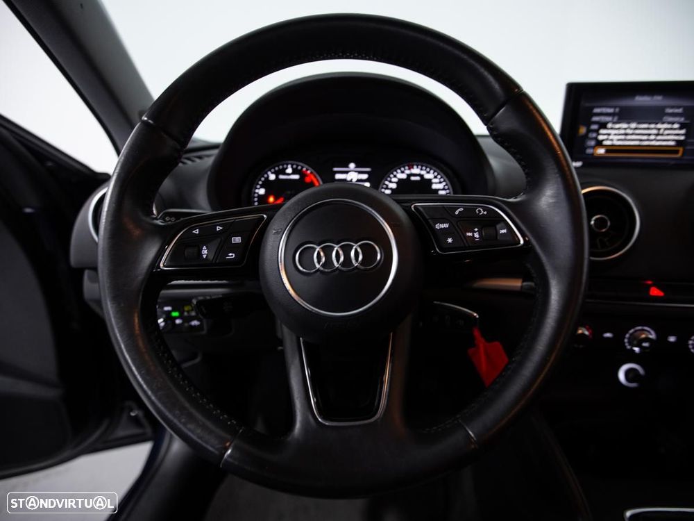 Audi A3 Sportback 2.0 TDI - 16