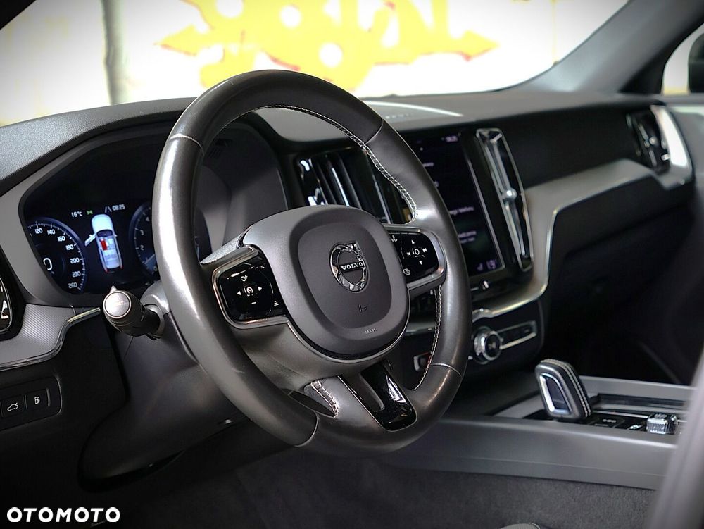 Volvo XC 60 - 22