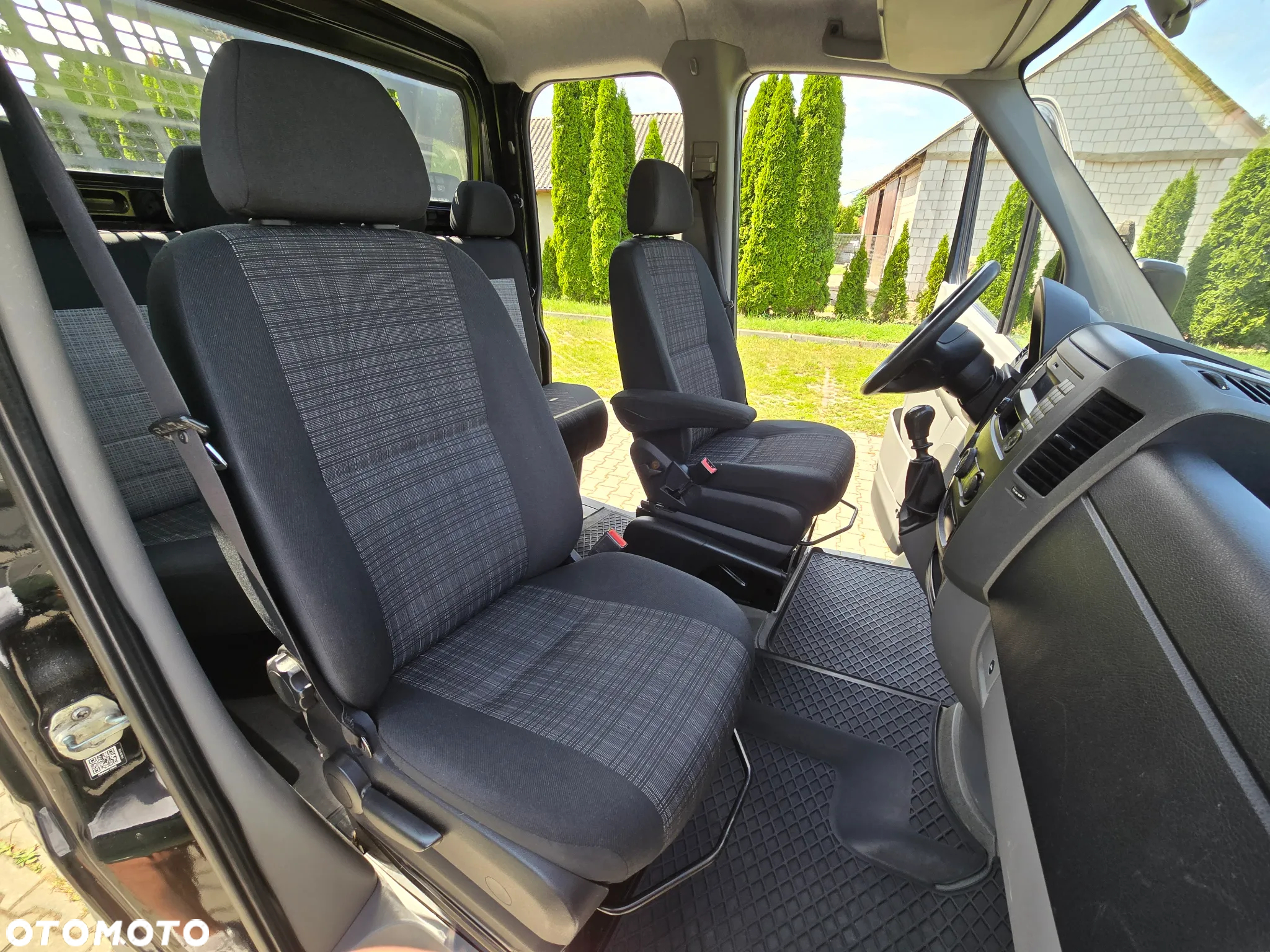 Mercedes-Benz Sprinter - 20