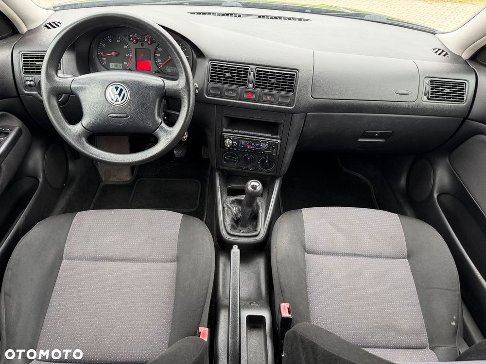 Volkswagen Golf - 12