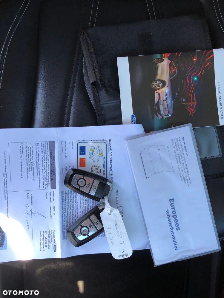 Ford Mustang Mach-E - 22